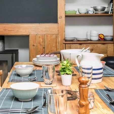 Steadfast Apartment Deal Luaran gambar