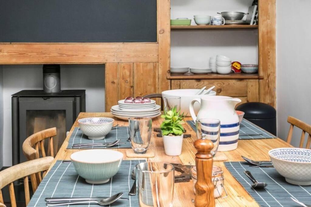 Steadfast Apartment Deal Luaran gambar