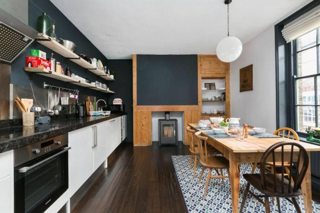 Steadfast Apartment Deal Luaran gambar