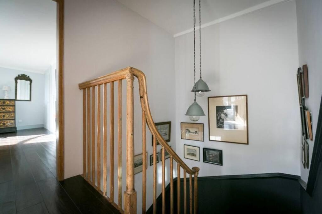 Steadfast Apartment Deal Luaran gambar